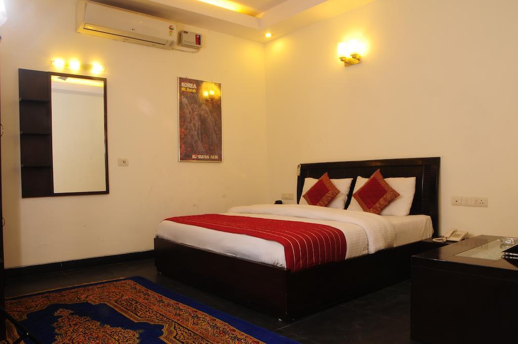 Airport Hotel Daya Capitol New Delhi Ruang foto